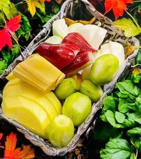 Trái cây mix 500gram - 60.000 ₫ tại Ghiền Fruits - Trái Cây & Ăn Vặt - Điện Biên Phủ