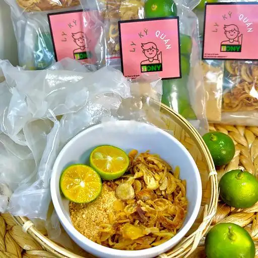 Bánh tráng muối nhuyễn hành phi - 18.000 ₫ tại Bánh Tráng Muối Nhuyễn - Tony Ly Kỳ Quán - Võ Thị Sáu