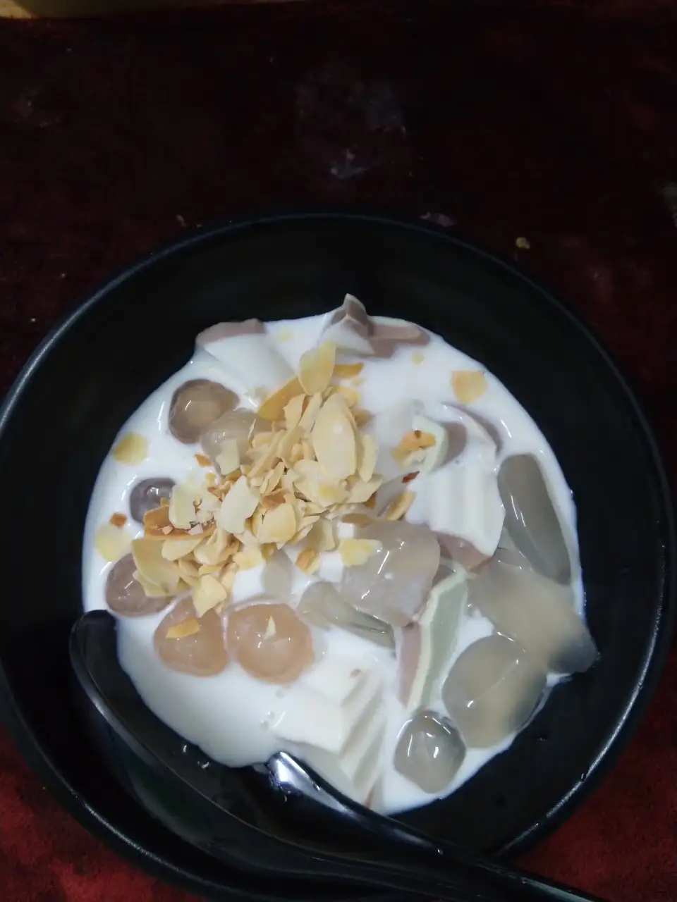 Hình ảnh Chè khúc bạch cốt dừa