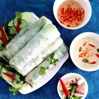 Gỏi Cuốn bò Nem Nướng  - 21.000 ₫ tại Bún Chả Cá Quy Nhơn - Quán 8 Hướng - Nguyễn Sơn