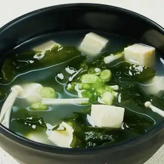 Súp Miso - 24.000 ₫ tại Cô Thảo Tôm Cá - Cá Hồi Ngâm Tương - Trần Đình Xu