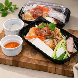 Hình ảnh Bánh Tằm Bì Thịt Cô Liên + Chả Lụa + Nem Nướng + Trứng Cút