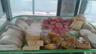 chả thêm - 10.000 ₫ tại Bánh Cuốn Tiến Đạt - Chung Cư Ngô Gia Tự