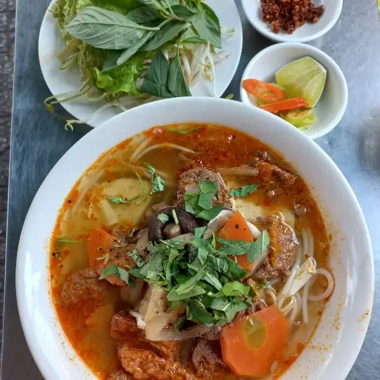 Bún Huế Chay Hương Phát - 37.000 ₫ tại Hủ Tiếu Chay Hương Phát - Hai Bà Trưng