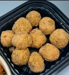 Hình ảnh Mì trộn Indomie gà viên chiên