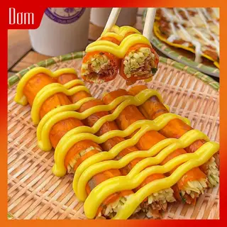Hình ảnh Bánh tráng cuốn bơ sốt me - cuộn