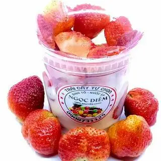 Dâu dầm yauort - 30.000 ₫ tại Ngọc Diễm - Sinh Tố & Trái Cây Tự Chọn - Lương Ngọc Quyến
