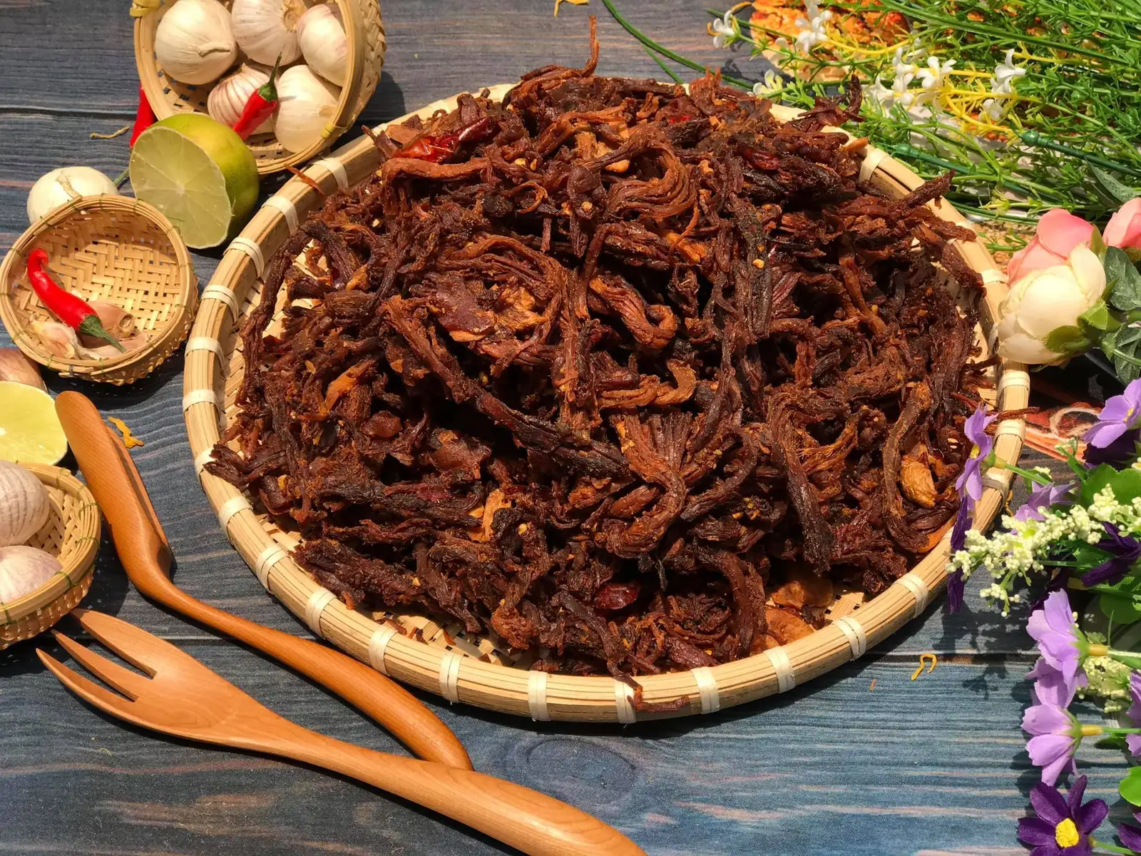 Hình ảnh Khô Heo Cháy Tỏi - Lọ 300g