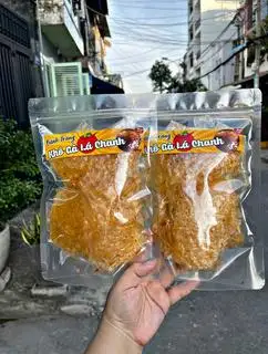 Hình ảnh Bánh tráng khô gà lá chanh