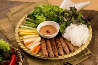 Hình ảnh 3 Nem Lụi + 3 Trà Tắc