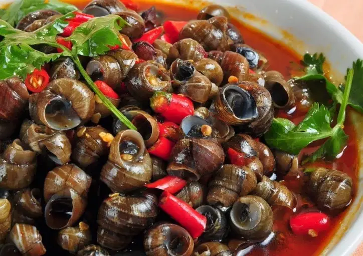 Hình ảnh Ốc vặn xào cay