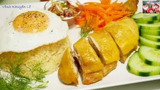 Hình ảnh cơm đùi gà ta chặt, ngon như đùi Ngọc Trinh