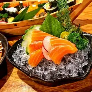 Sake sashimi - 125.000 ₫ tại Sushi 3 Con Sóc - Đinh Bộ Lĩnh
