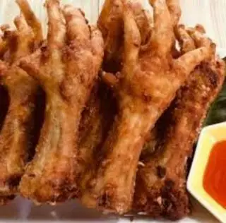 chân gà chiên - 13.000 ₫ tại Cơm Gà Xối Mỡ VYNA - Lê Quang Định
