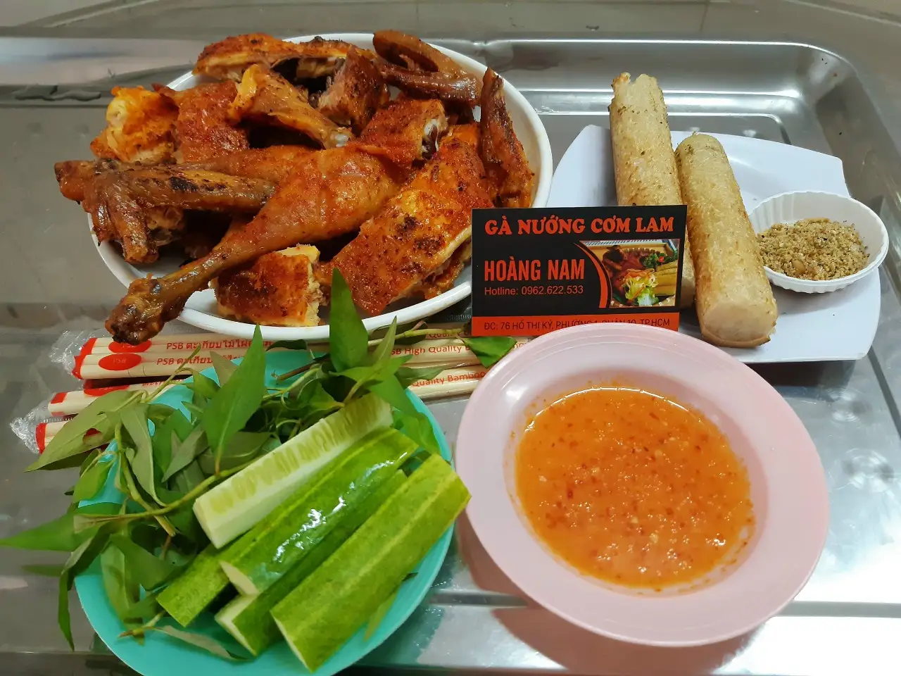 Combo 1 gà ta Bình Định + 1 cơm lam..kèm rau dưa,nươc chấm.. - 275.000 ₫ tại Gà Nướng Cơm Lam Hoàng Nam - Hồ Thị Kỷ
