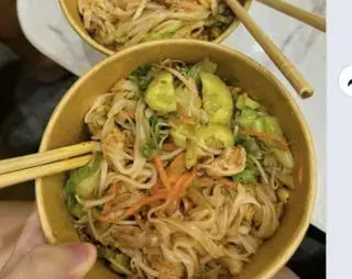Hình ảnh PHỞ GÀ TRỘN 
