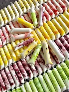 Hình ảnh sữa chua túi mix đủ vị