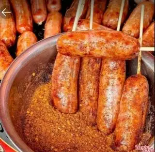 Hình ảnh Lạp Xưởng Nướng Đá 