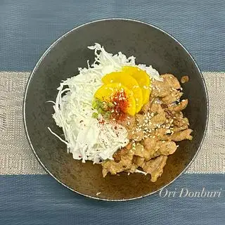 Hình ảnh Cơm Heo Nướng Yaki