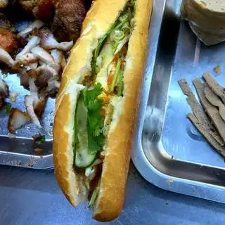 Bánh mì ốp la 2 trứng - 31.000 ₫ tại Bánh Mì Quảng Nam - Đà Nẵng - Đường S5