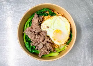 Hình ảnh Mì trộn bò trứng