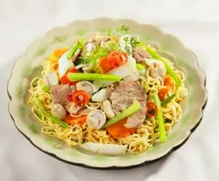mì xào thịt heo - 65.000 ₫ tại Cơm Tấm Cường Mập - Nguyễn Thị Xiếu