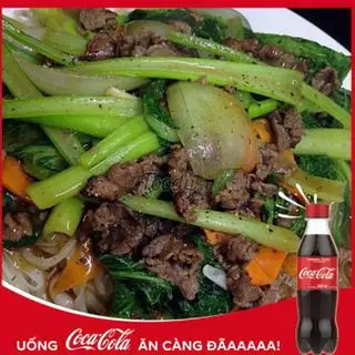 Hình ảnh Phở xào bò - Coca