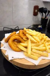 Hình ảnh Gà vòng + Khoai chiên 