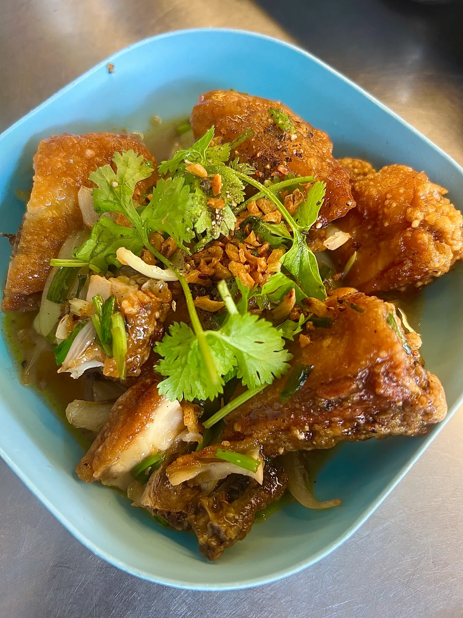 Hình ảnh Cơm chiên gà nước mắm 