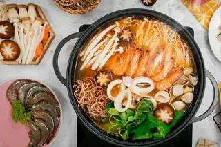 Lẩu thái hải sản chua cay 3-4 người - 300.000 ₫ tại Bột Chiên Cô Ba