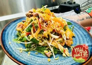 Gỏi chân gà ủ muối - 190.000 ₫ tại Gà Ủ Muối Ông Gà Vàng - Hậu Giang