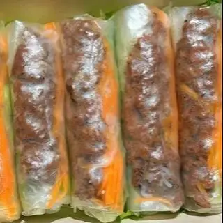 Hình ảnh 5 cuốn bò xào mềm