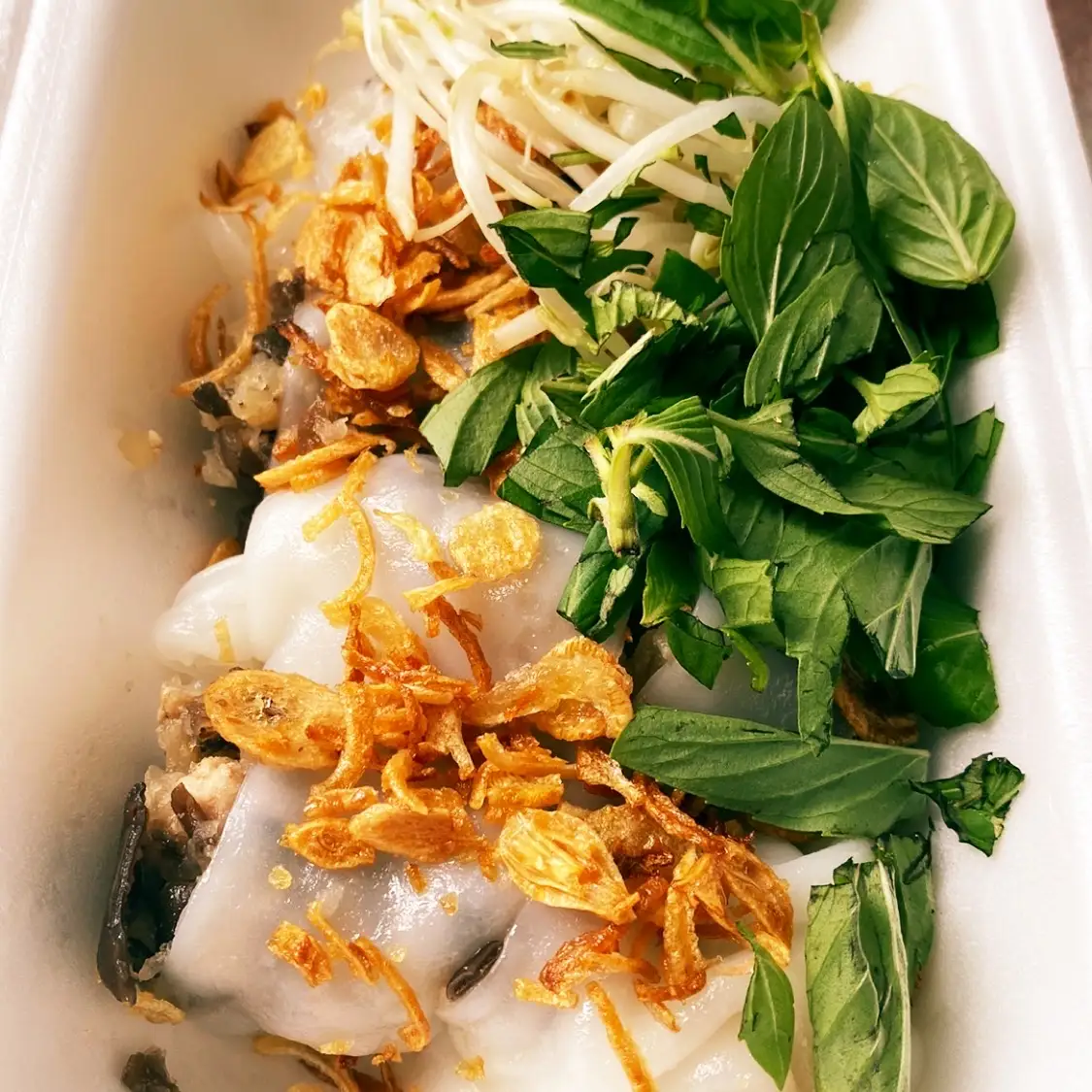 bánh cuốn thêm  - 18.000 ₫ tại Bánh Cuốn Nóng Ngọc Soi - Âu Dương Lân