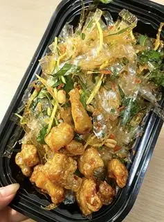 Hình ảnh Bánh Tráng Trộn Tóp Mỡ