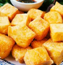 Đậu hũ thả lẩu  - 40.000 ₫ tại Bún Ốc Sườn Cô Sáu - Hai Bà Trưng