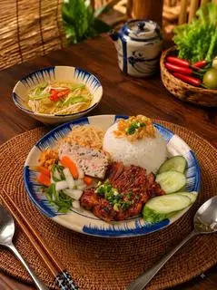 Hình ảnh Cơm sườn chả