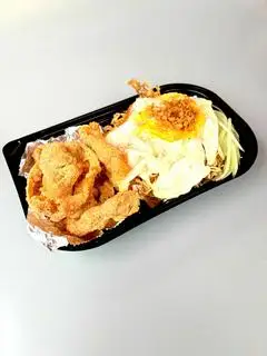 Hình ảnh Mì trộn da gà trứng chiên