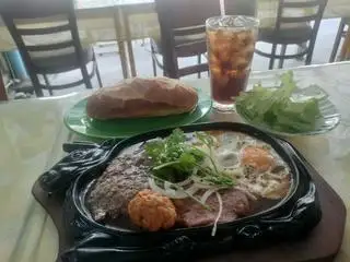 Hình ảnh Bò Bít Tết 