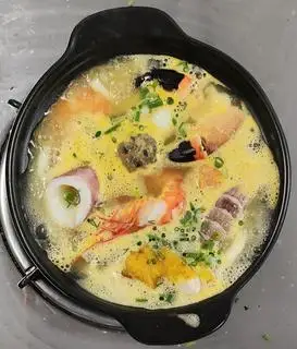 Hình ảnh Bánh canh hải sản tô đặc biệt