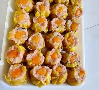 xíu mại trứng muối 1 viên  - 10.000 ₫ tại Há Cảo Liên Châu - Nguyễn Hữu Hào