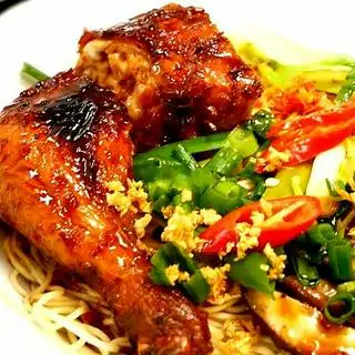 Hình ảnh Mì Xào Gà Sốt Bơ Cay