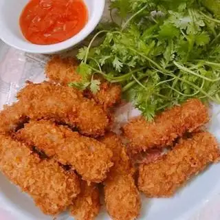 Hình ảnh Nem chua rán siêu ngon to zòn