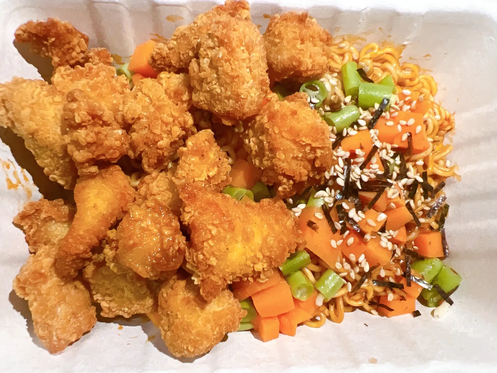 Mì Trộn indo Gà Viên - 59.000 ₫ tại Bơ Food - Mì Trộn & Xiên Que - Đoàn Văn Bơ