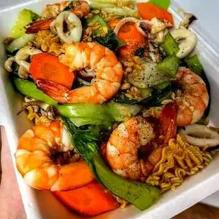 Mì xào hải sản - 65.000 ₫ tại Mì Cay & Ăn Vặt Nhà Gấu - Lê Thận
