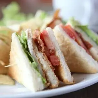 Sandwich thịt chả Đầy Đủ - Đẳng Cấp Sài Gòn - 39.999 ₫ tại Bánh Mì Mập - Huỳnh Mẫn Đạt