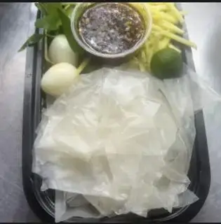 Hình ảnh Bánh phơi sương chấm muối sệt