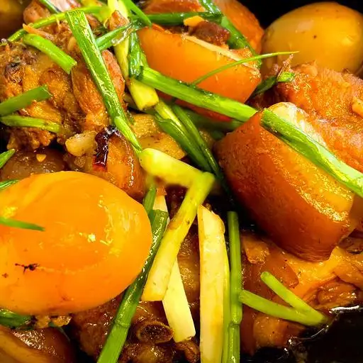 Cơm tấm thịt kho trứng - 45.000 ₫ tại Cơm Tấm Xí Muội - Lạc Long Quân