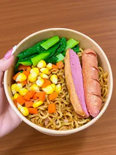Hình ảnh Mì Trộn Indomie Xúc Xích