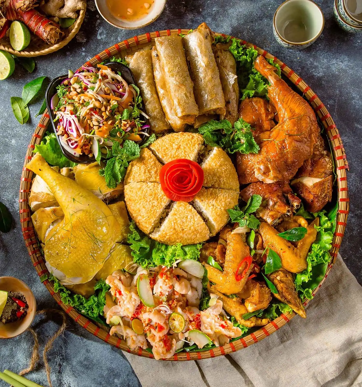Hình ảnh mâm mẹt gà B 