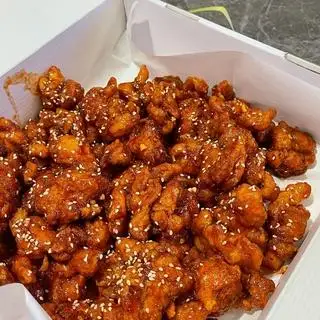 Gà karaage sốt chua ngọt - 38.000 ₫ tại Team Ăn Vặt - Mì Trộn, Lạp Xưởng Nướng Đá & Gà Rán - Điện Biên Phủ